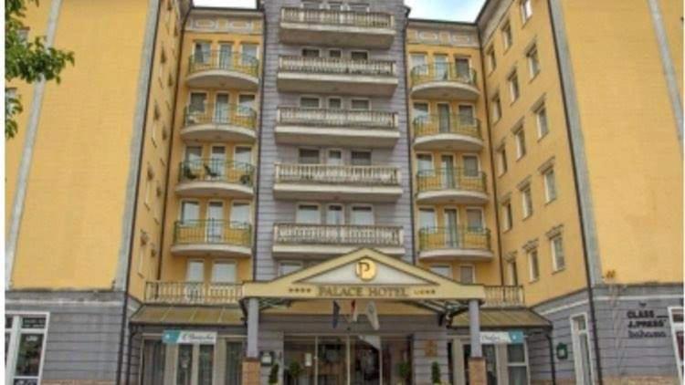 Palota Apartman Héviz Zewnętrze zdjęcie